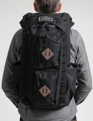 Dakine Compass 38L black