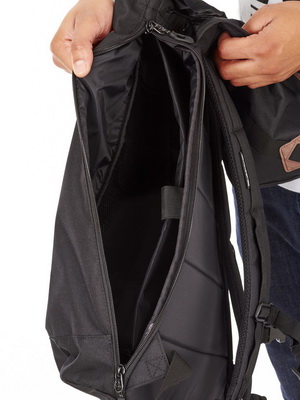 Dakine Trek 26L black