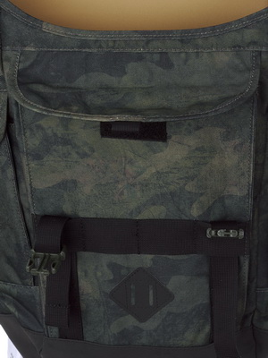 Dakine Vault camo